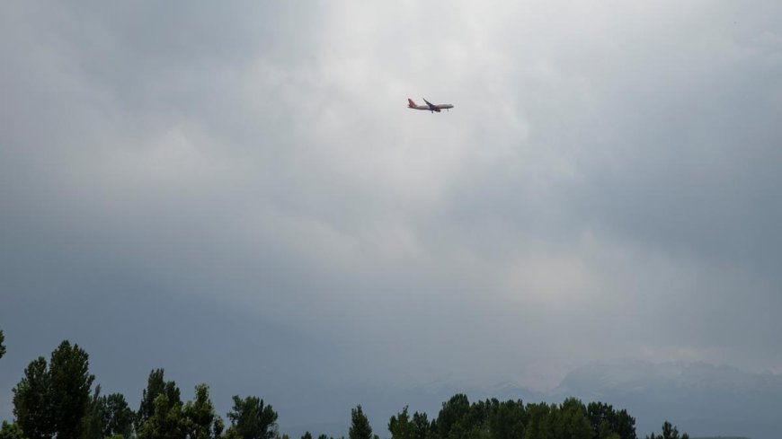 Aircraft windows to be shut for flights using Defence airports