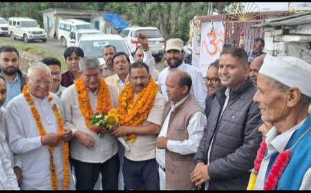 भाजपा को झटका: पूर्व भाजपा नेता के जनसंपर्क अधिकारी सुरेश भट्ट कांग्रेस में हुए शामिल, दर्जनों समर्थक भी जुड़े