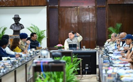 प्रदेश में सीएम हेल्पलाइन 1905 में 180 दिन से अधिक समय से लंबित शिकायतों के समाधान के लिए चलाया जाएगा विशेष अभियान – मुख्यमंत्री पुष्कर सिंह धामी