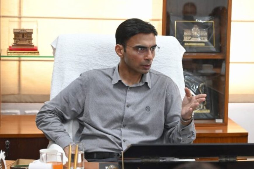 डीएम सविन बंसल ने ऋषिकेश में जलभराव की समस्या से निपटने के लिए दिए कड़े निर्देश, तत्काल शुरू हुआ ड्रेनेज कार्य