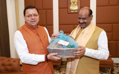 CM पुष्कर सिंह धामी ने लोकसभा अध्यक्ष ओम बिड़ला से की शिष्टाचार भेंट