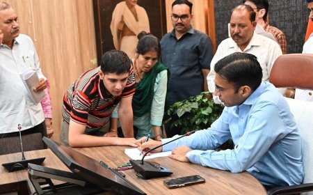 बात बात पर पत्नी और बेटे पर तानता था बंदूक, डीएम ने रद्द किया ITBP इंस्पेक्टर का लाइसेंस, मुकदमा दर्ज