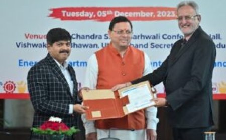 विशेषाधिकार का प्रयोग कर डीएम ने दोषी इंस्पेक्टर पिता का शस्त्र लाईसेंस किया निलम्बित;  एसएसपी को असलहा जब्त करने के हुए आदेश