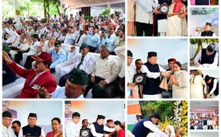 मुख्यमंत्री ने कारगिल विजय दिवस पर शहीद स्मारक पर पुष्प चक्र अर्पित कर शहीद को दी श्रद्धांजलि