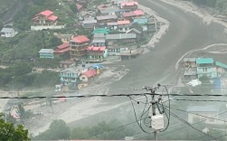 उत्तराखंड में प्रकृति का कहर, बादल फटने से बह गया पूरा गांव, 4 की मौत, 50 लोग लापता