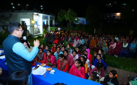 “सरकार आपके द्वार” कार्यक्रम के अंतर्गत मालसी ग्राम सभा में रात्रि चौपाल का आयोजन