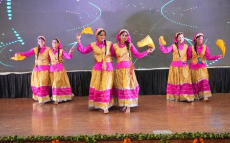 श्री गुरु राम राय विश्वविद्यालय दीक्षारंभ में गूँजे सफलता के मंत्र नवप्रवेशियों ने बढ़ाए आत्मविश्वास भरे कदम, सफलता मंत्रों से प्रेरित होकर नवप्रवेशियों के चेहरों पर आत्मविश्वास और उम्मीद की बिखरी चमक