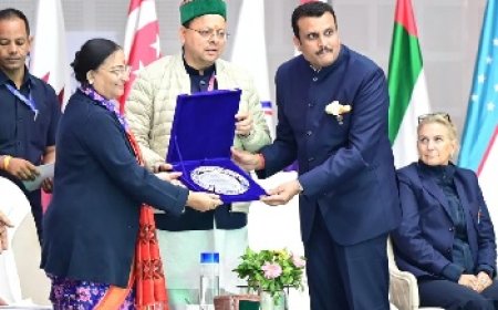 एशियन ओपन शॉर्ट ट्रैक स्पीड स्केटिंग ट्रॉफी 2025 के समापन समारोह में शामिल हुए सीएम धामी