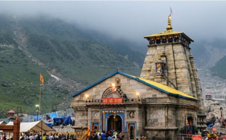 Chardham Yatra 2025: आपदा से गंगोत्री-यमुनोत्री बंद, केदारनाथ-बदरीनाथ पर टिकी यात्रा; भूस्खलन बना सबसे बड़ा संकट
