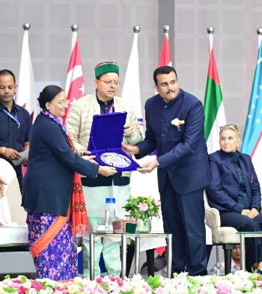 एशियन ओपन शॉर्ट ट्रैक स्पीड स्केटिंग ट्रॉफी 2025 के समापन समारोह में शामिल हुए सीएम धामी