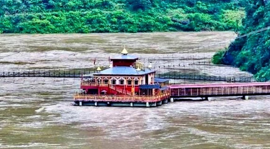 भारी बारिश का असर: अलकनंदा-गंगा उफान पर, धारी देवी मंदिर बंद, बदरीनाथ हाईवे पर बढ़ा जलभराव का खतरा
