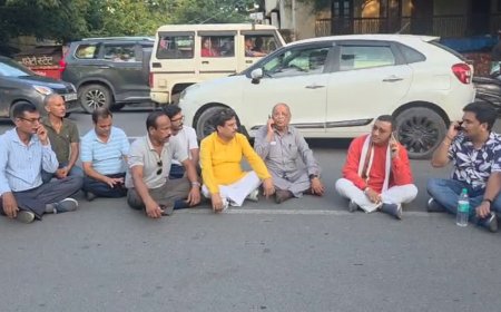 अपनी ही सरकार में धरना देने को मजबूर दिग्गज BJP विधायक! कोतवाली के सामने जमाया डेरा