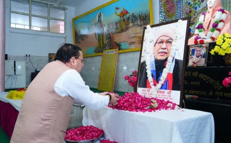 CM पुष्कर सिंह धामी ने आरएसएस के वरिष्ठ प्रचारक राधेश्याम को दी श्रद्धांजलि