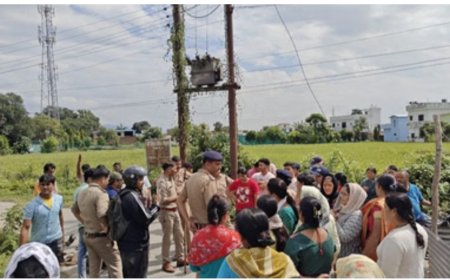 Uttarakhand News: हाइटेंशन लाइन बिछाने पर भड़का विरोध, महिलाओं ने किया प्रदर्शन, पुलिस ने हालात संभाले