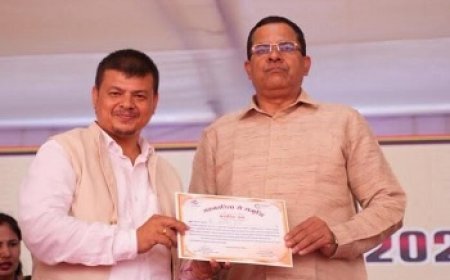 सहकारिता मेले में उत्कृष्ट कार्य करने वाले अधिकारियों और बैंककर्मियों को किया गया सम्मानित