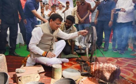 मुख्यमंत्री पुष्कर सिंह धामी ने ‘सशक्त बहना उत्सव’ में महिलाओं को किया प्रोत्साहित, कहा – “महिलाएँ बनें आत्मनिर्भर उत्तराखण्ड की अग्रदूत”