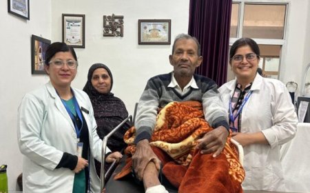 श्री महंत इन्दिरेश अस्पताल की बड़ी उपलब्धि : माइक्रोसर्जरी से बचाया गया डायबिटीज़ से गल रहा मरीज़ का पैर, मिला नया जीवन