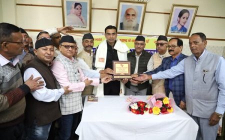 डीएम सविन बंसल को उत्तराखंड राज्य आंदोलनकारी मंच ने “मित्र सम्मान” से किया सम्मानित