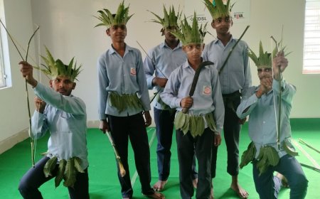 भगवान बिरसा मुंडा जयंती पर राजकीय इंटर कॉलेज ददेरा पुरा में छात्रों ने पेश किए मनमोहक कार्यक्रम