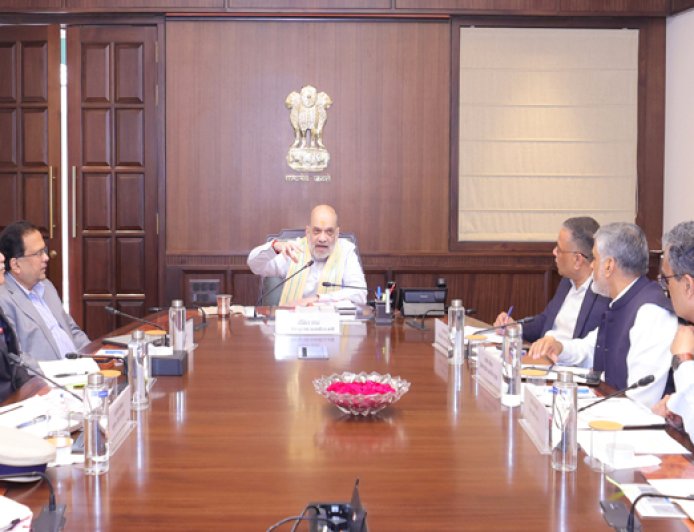 दिल्ली कार ब्लास्ट: केंद्रीय गृह मंत्री अमित शाह ने की समीक्षा बैठक, दिए कड़ी कार्रवाई के निर्देश
