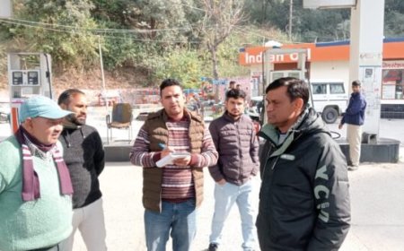 एसडीएम संदीप कुमार ने यातायात फिलिंग स्टेशन एवं कॉमन सर्विस सेंटरों का किया औचक निरीक्षण, दिए आवश्यक दिशा-निर्देश