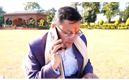 सीएम धामी ने भालू हमले के पीड़ितों से की बातचीत, साहसी छात्राओं दिव्या व दीपिका की बहादुरी को बताया गर्व का विषय