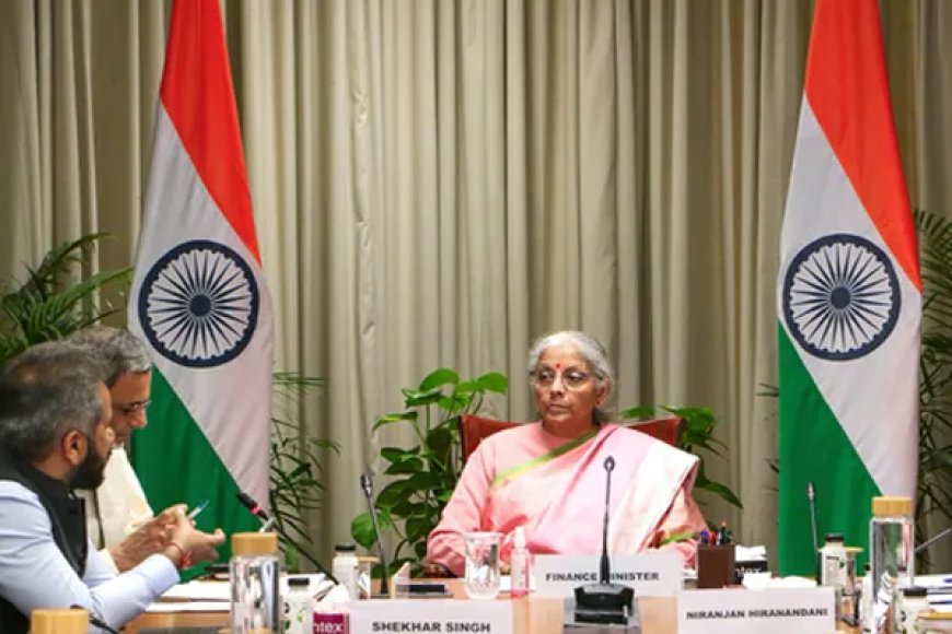 देश 2047 तक सभी के लिए बीमा विजन की ओर अग्रसर, सरकार कर रही बड़ी तैयारी