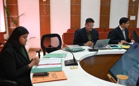 सीडीओ वरूणा अग्रवाल की अध्यक्षता में एच.पी.वी. वैक्सीन प्रतिरक्षण अभियान के सफल संचालन के लिए जिला टास्क फोर्स समिति की बैठक आयोजित, दिए निर्देश