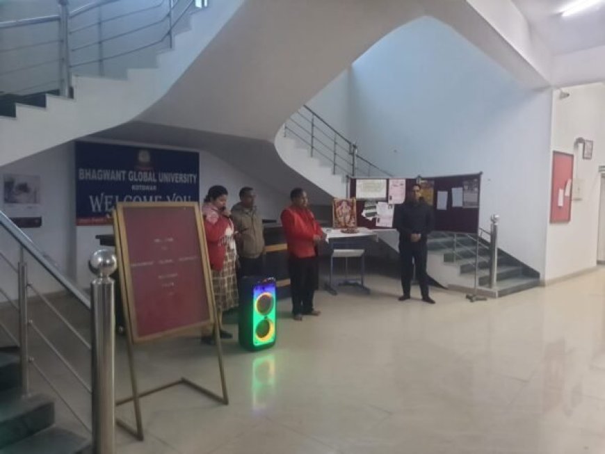 भगवंत ग्लोबल यूनिवर्सिटी कोटद्वार में बसन्त पंचमी के उपलक्ष्य में सरस्वती पूजन व सुभाष जयंती के अवसर पर नेता जी का भावपूर्ण स्मरण किया