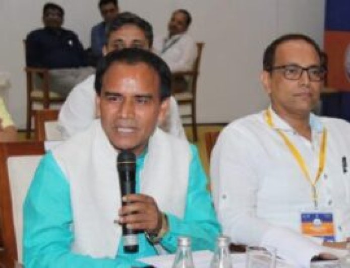 पशुचिकित्साधिकारियों के कौशल विकास हेतु तीन दिवसीय प्रशिक्षण कार्यक्रम का शुभारम्भ