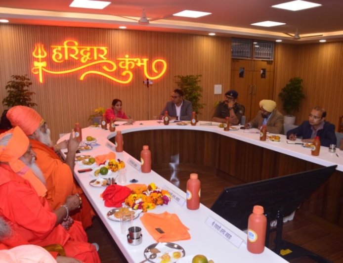 कुंभ मेला-2027 को लेकर मेला प्रशासन ने की अखाड़ों के साथ बैठक, अखाड़ों व साधु-संतों की सम्मति के अनुरूप कुंभ मेला के दिव्य एवं भव्य आयोजन की प्रतिबद्धता दोहराई गई, अमृत स्नान पर्वों पर निकाली जाएंगी भव्य पेशवाईयां