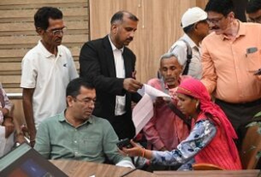 हरिद्वार सड़क हादसा: शव रखकर ग्रामीणों का प्रदर्शन, मुआवजे और कार्रवाई की मांग