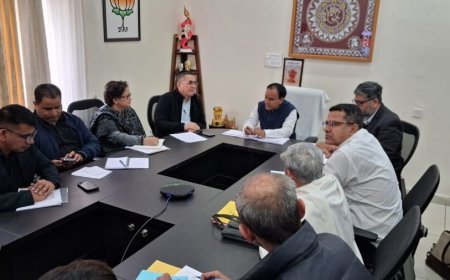 प्रत्येक जनपद में स्थापित होंगे मॉडल सहकारिता गांव – डॉ. धन सिंह रावत