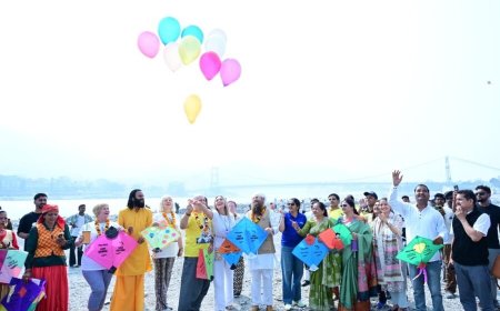 टिहरी झील महोत्सव : काइट फेस्टिवल में आसमान में उड़ी रंग-बिरंगी पतंगें, रिवर राफ्टिंग प्रतियोगिता के विजेताओं को दिए पुरस्कार