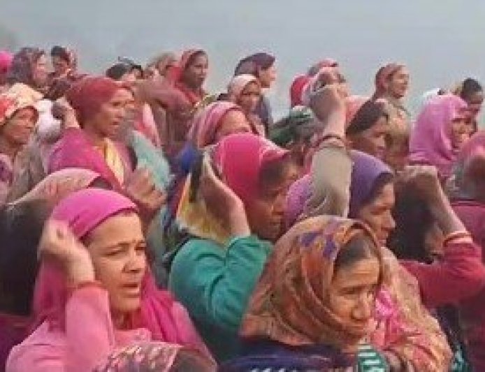 लासी के ग्रामीण भी उतरे शराब के विरोध में