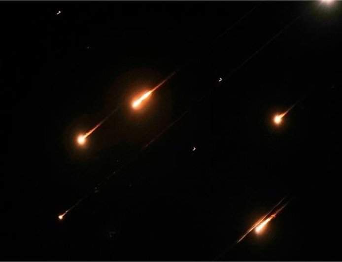 Middle East Tensions : ईरान का बड़ा हमला, US मिलिट्री बेस डिएगो गार्सिया पर दागीं ‘लॉन्ग रेंज’ की मिसाइलें