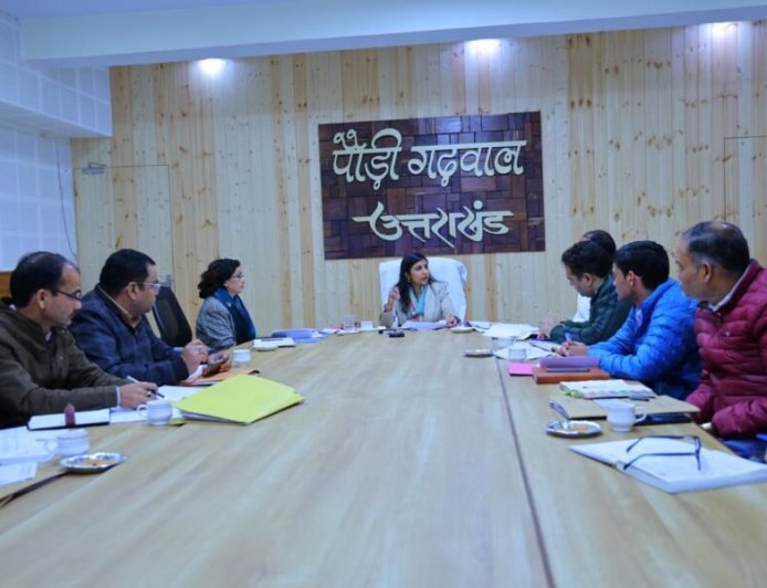 अपशिष्ट प्रबंधन व स्वच्छता व्यवस्था पर डीएम स्वाति एस. भदौरिया का कड़ा रुख, कोटद्वार व मांडाखाल में डॉग शेल्टर निर्माण की प्रक्रिया हुई तेज