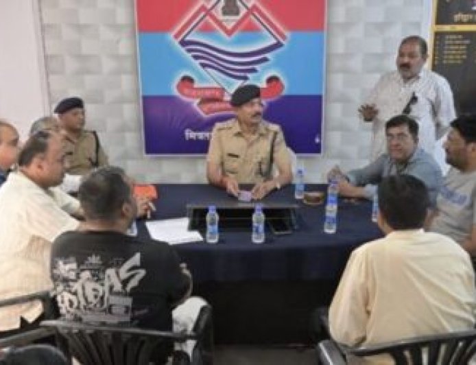 रुड़की में सड़क सुरक्षा को लेकर व्यापारियों ने खोला मोर्चा : ज्ञापन देकर भारी वाहनों, ई-रिक्शा और अतिक्रमण पर सख्ती की मांग