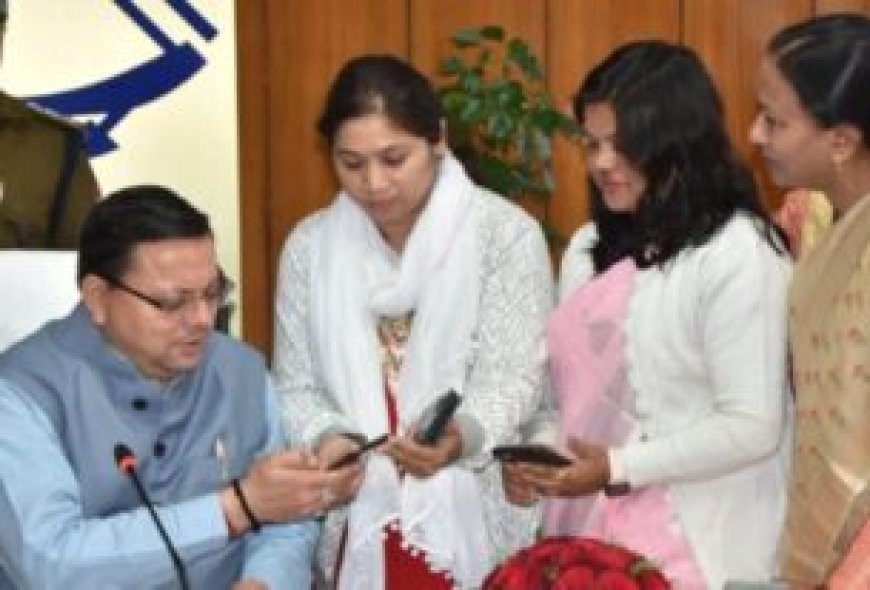 अंतर्राष्ट्रीय लेखक दिवस पर लेखक गांव में हुआ भव्य कार्यक्रम पहली बार देश और दुनिया लेखक एक मंच पर अंतर्राष्ट्रीय लेखक दिवस के अवसर पर लेखक गाँव, थानो (देहरादून) में एक भव्य एवं गरिमामय समारोह का आयोजन किया गया