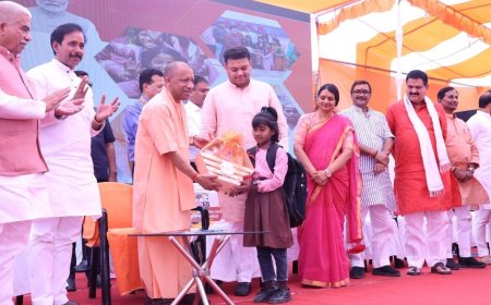 हर द्वार दस्तक, हर बच्चा स्कूल : काशी से शिक्षा क्रांति का शंखनाद