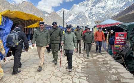एसपी निहारिका तोमर ने केदारनाथ यात्रा मार्ग का पैदल निरीक्षण कर सुरक्षा व्यवस्थाओं को परखा, यात्रियों से सीधा संवाद कर लिया फीडबैक, अधिकारियों को दिए सख्त निर्देश