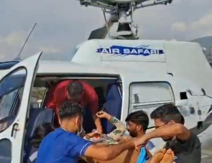 सतपुली में पेड़ से गिरकर घायल हुई महिला, हैली सेवा से एम्स ऋषिकेश रेफर
