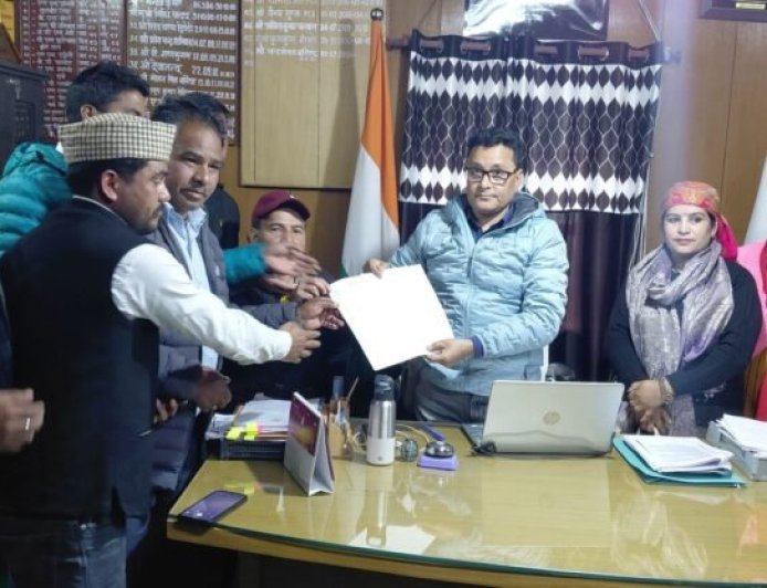 तपोवन विष्णुगाड परियोजना पर गतिरोध बरकरार : ग्रामीणों-एनटीपीसी की त्रिपक्षीय वार्ता बेनतीजा, छह दिन से काम ठप