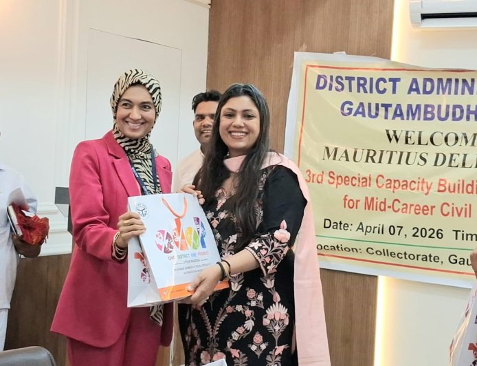 मॉरीशस के 26 सदस्यीय प्रतिनिधिमंडल ने गौतमबुद्ध नगर में समझा प्रशासन का मॉडल, विकास और योजनाओं पर हुआ विस्तृत संवाद