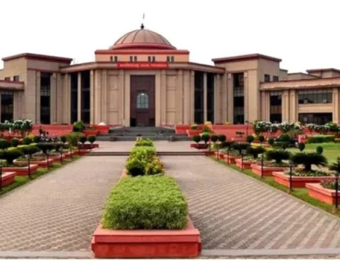 धर्म स्वातंत्र्य कानून 2026 के कड़े प्रावधानों को चुनौती, मसीही समाज ने छत्तीसगढ़ हाई कोर्ट का दरवाजा खटखटाया; रद्द करने की मांग