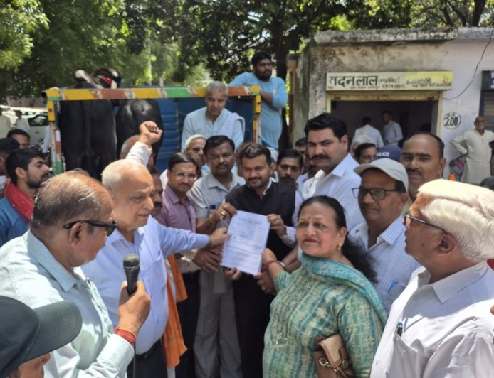 रुड़की में गौ सम्मान पदयात्रा : गौ माता को राष्ट्र माता घोषित करने और गोहत्या पर पूर्ण प्रतिबंध की मांग