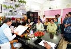 सीएम धामी से मिला आंगनबाड़ी कार्यकत्रियों का प्रतिनिधि मंडल, आश्वासन पर हड़ताल स्थगित