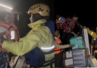टिहरी झील में तूफान में फंसे 30 लोग, फ्लोटिंग हट हुए तबाह, SDRF ने किया रेस्क्यू