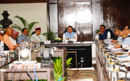हर ब्लॉक में खुलेगा बालिका छात्रावास, सीएम घोषणाओं के समयबद्ध क्रियान्वयन के दिए निर्देश