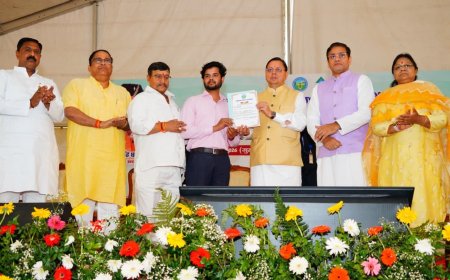 सीएम धामी ने पशुपालकों, दुग्ध उत्पादकों एवं मत्स्य पालकों के साथ किया संवाद
